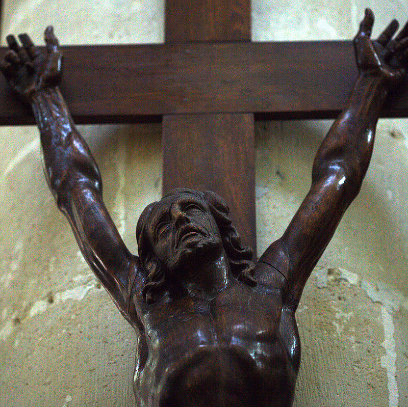 https://upload.wikimedia.org/wikipedia/commons/thumb/5/5c/Crucifix_mg_6785.jpg/800px-Crucifix_mg_6785.jpg